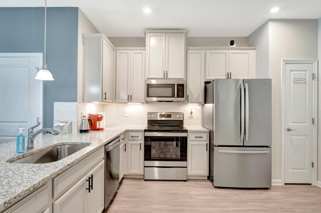 Zenhomes In Heart Of Brandon Convenient Location Exterior foto
